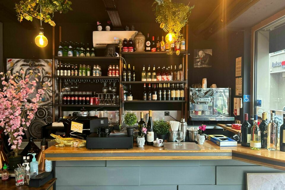 ABC Salles – DR - La Scampia, restaurant italien situé à Clichy, séduit par son ambiance conviviale et moderne, idéale pour partager un moment chaleureux en famille, entre amis ou collègues.  