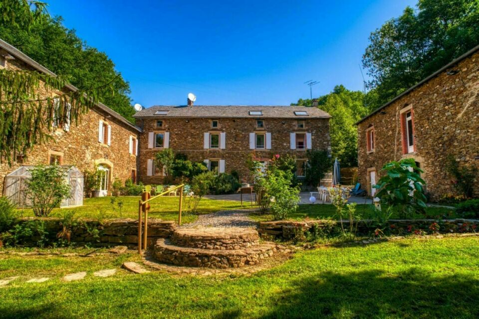 ABC Salles – DR - La Bastide d'Albignac : un lieu idyllique au cœur de la nature provençale, parfait pour des événements mémorables, alliant tradition, convivialité et cadre paisible. 