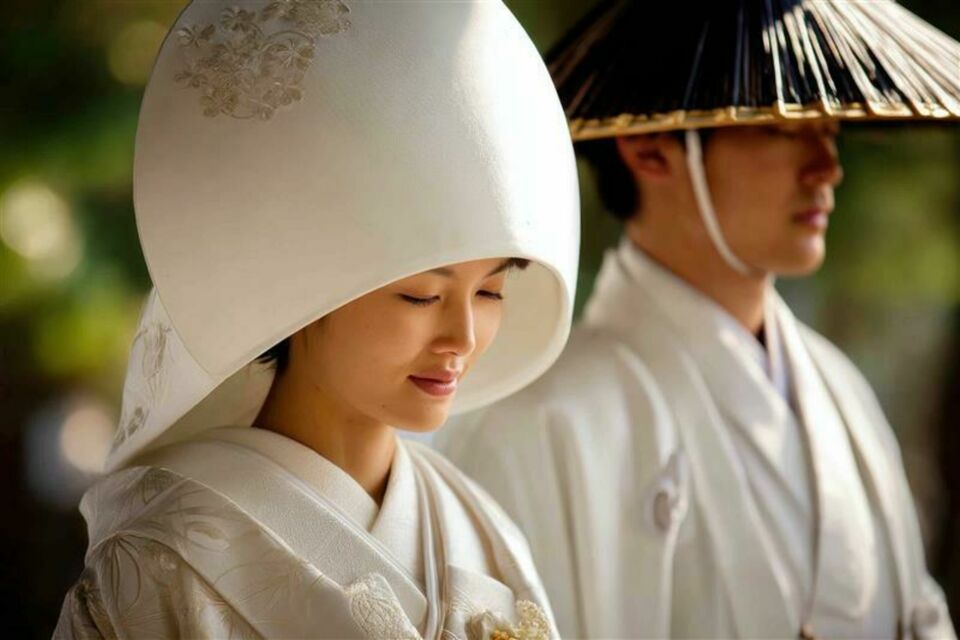 Adobe Stock - Photo d'illustration -&nbsp;Un mariage shinto est bien plus qu'une simple cérémonie : c'est une union sacrée symbolisée par des rituels profonds, où la nature, les kami (divinités), et l’harmonie spirituelle prennent toute leur importance.