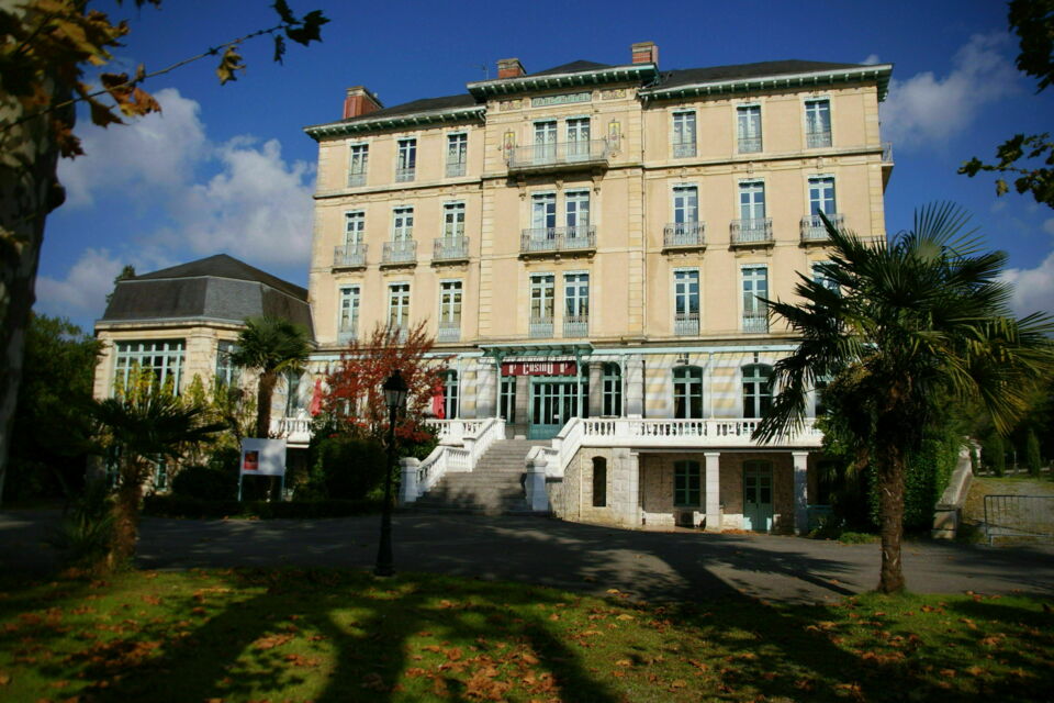 ABC Salles – DR - Le Casino de La Roche-Posay est un haut lieu de divertissement qui vous accueille toute l’année dans un cadre moderne, offrant une large gamme de jeux, un restaurant convivial et une salle de spectacle.