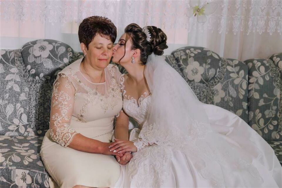 Adobe Stock - Photo d'illsutration -&nbsp;Trouver les mots justes pour remercier une maman investie tout en affirmant ses choix : l’art délicat de préserver l’amour et l’harmonie dans les préparatifs d’un mariage.