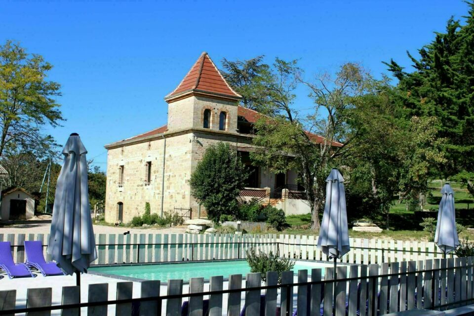 ABC Salles – DR - Cadre nature et modernité pour vos plus beaux événements : le Domaine de Massoulac vous accueille au cœur du Quercy dans un esprit chic et convivial.
