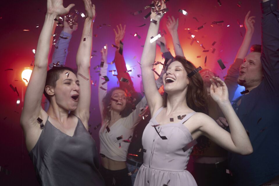 Freepik – Photo d’illustration - Un hymne intemporel à la victoire et à la résilience, Eye of the Tiger continue d’enflammer mariages, compétitions et moments de vie avec son énergie iconique.