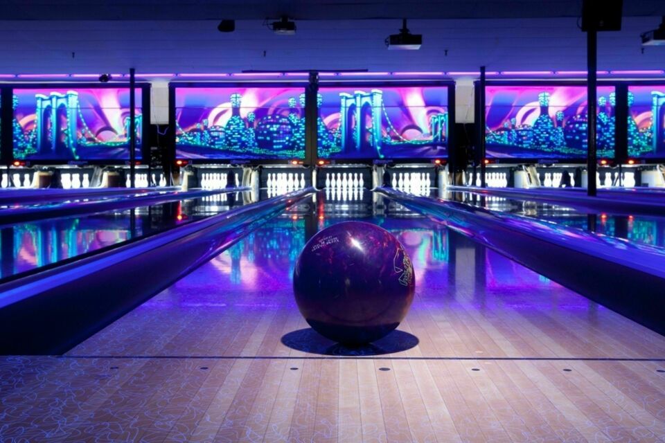 ABC Salles – DR - Parmi ces établissements où l’on joue autant que l’on célèbre, Valence Bowling s’impose comme un spot convivial et évolutif, parfait pour allier strike, rires et esprit d’équipe.