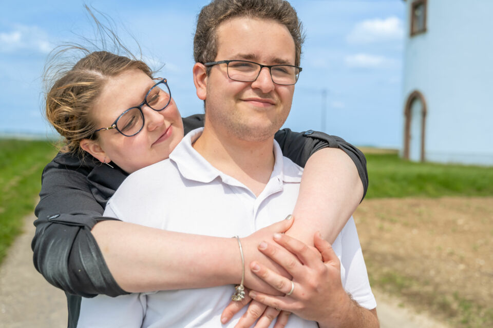 Adobe Stock - Photo d'illustration -&nbsp;Solides comme le bois, tendres comme l’écorce… Les noces de bois marquent 5 ans d’amour enraciné et en pleine croissance.