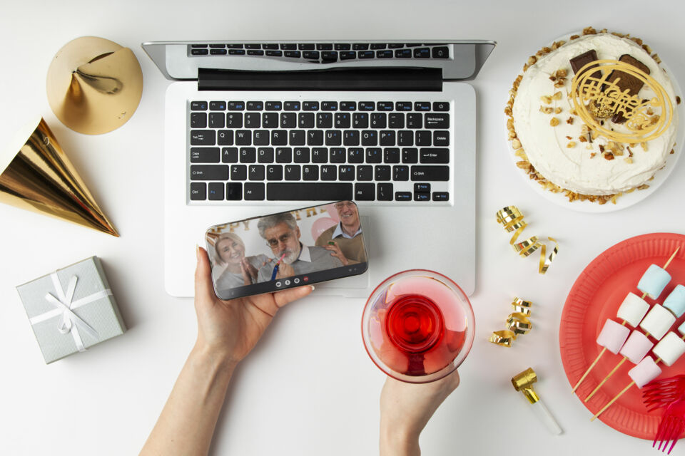 Freepik Photo d'illustration : la cagnotte bien pensée, elle devient un geste collectif, convivial et élégant, qui prolonge l’esprit de fête et laisse aux mariés comme aux invités un souvenir positif et harmonieux.