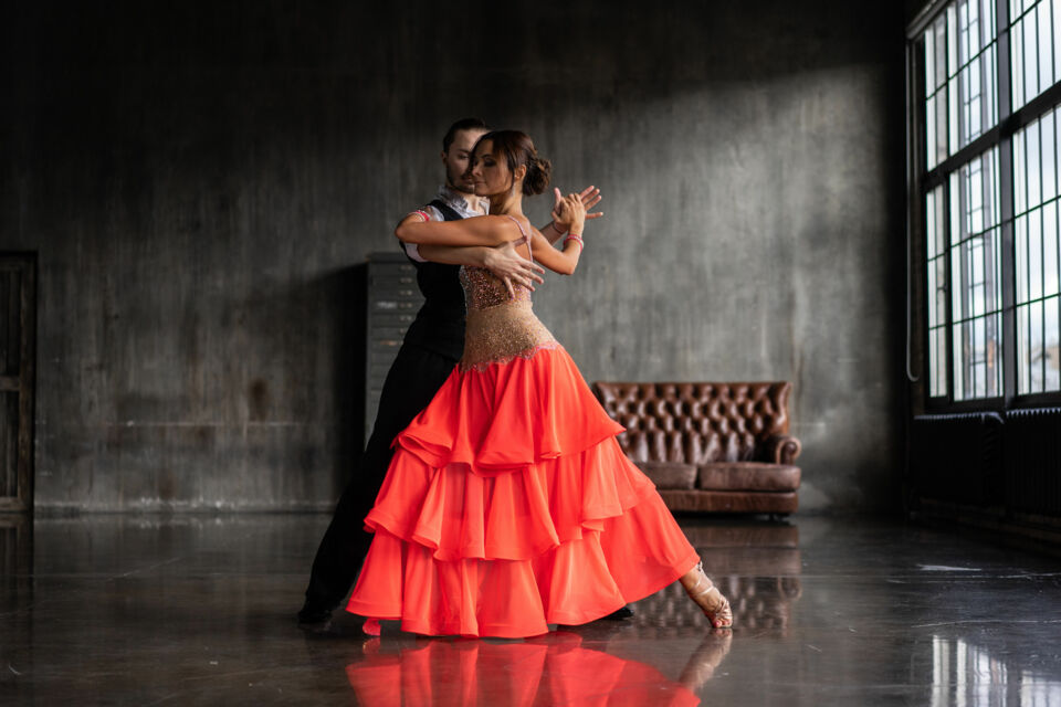 Adobe Stock - Photo d'illustration - Offrez à vos vœux une touche de poésie argentine : 9 auteurs de Buenos Aires pour enflammer vos discours de mariage et vos rituels d’amour.