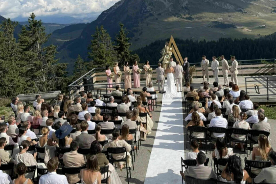 ABC Salles - DR - Évadez-vous vers les sommets pour votre événement : Le 1647 allie charme rustique, élégance alpine et vues panoramiques à couper le souffle. 