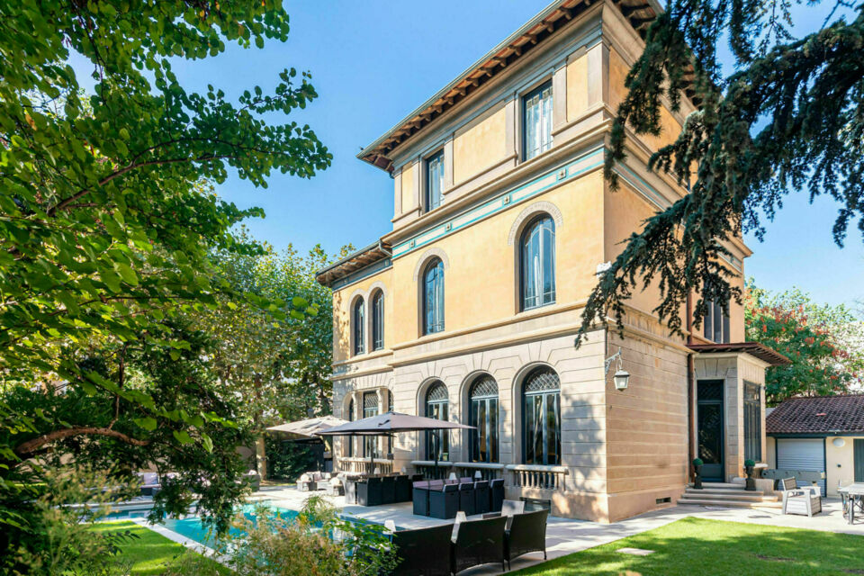 ABC Salles – DR – Avec ses intérieurs élégants, son jardin enchanteur et sa piscine chauffée l’Hôtel Particulier Napoléon crée un cadre unique pour des réceptions raffinées, où chaque détail sublime l’art de recevoir et transforme vos instants en souvenirs mémorables.