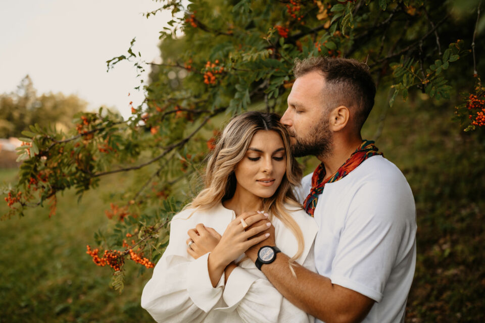 Adobe Stock - Photo d’illustration - Les hommes tombent amoureux plus rapidement et plus souvent, mais les femmes, elles, investissent leurs émotions avec une intensité et une profondeur affective bien plus marquées.