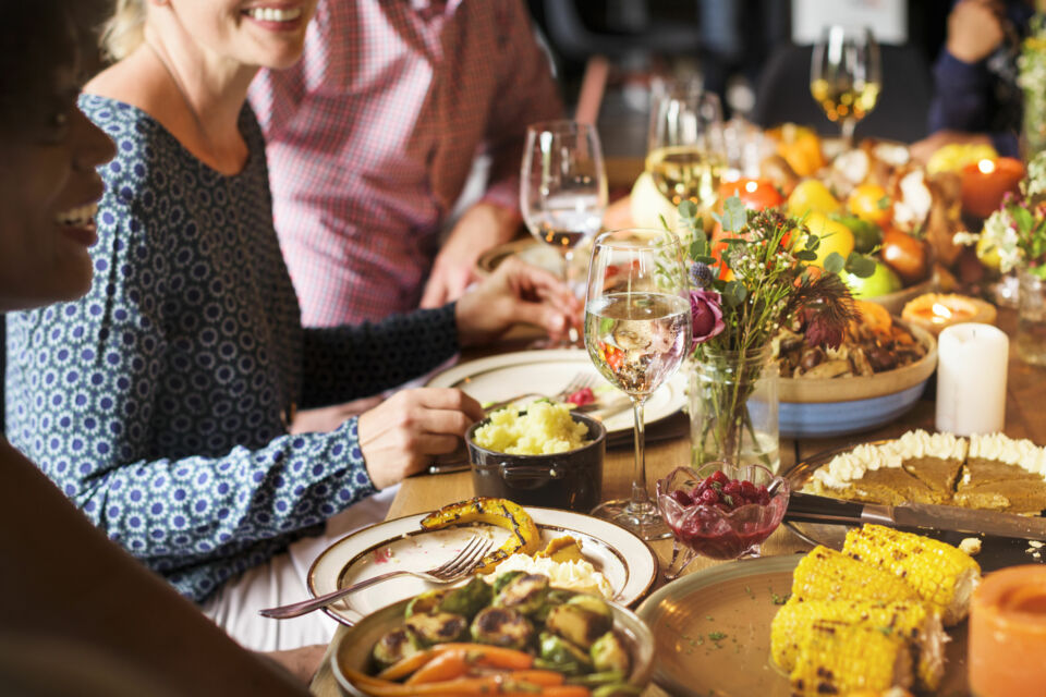 Adobe Stock - Photo d’illustration - Pour leurs repas festifs, les Français mêlent patrimoine culinaire et saveurs venues d’ailleurs, oscillant entre tradition réconfortante et convivialité méditerranéenne.