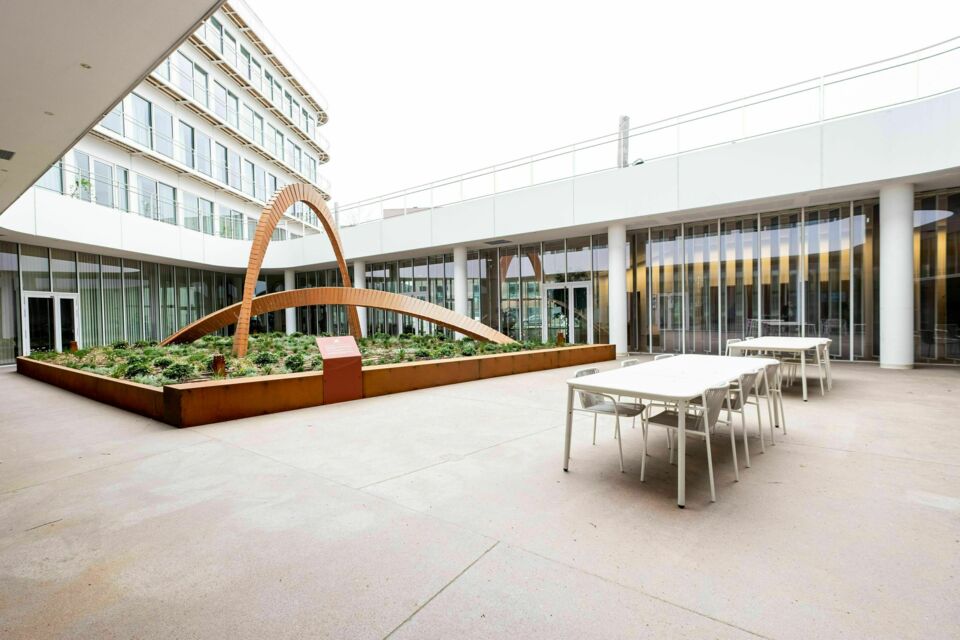 ABC Salles – DR - Au cœur du Val d’Europe, Osmose réinvente l’art de recevoir. Design, lumière et technologies de pointe s’unissent pour des réceptions et séminaires à l’élégance contemporaine. Un lieu inspirant où créativité, partage et émotions s’accordent en parfaite harmonie.