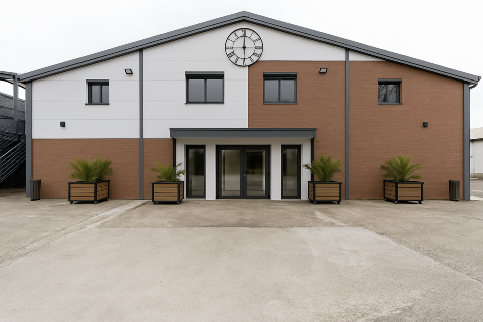 ABC Salles – DR - À Brie-Comte-Robert, Event’3 Réception transforme chaque célébration en moment d’exception. Deux espaces modulables, un cadre élégant et un service sur mesure : tout y est pensé pour des mariages, anniversaires ou événements professionnels qui allient confort, raffinement et convivialité.