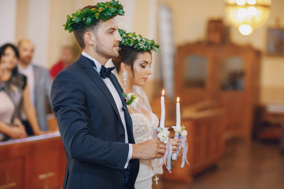 Freepik - Photo d'illustration -&nbsp;Derrière chaque bénédiction se cache une poésie du sacré. Les mariages du monde traduisent tous la même prière : celle d’un amour béni, éternel et vivant.