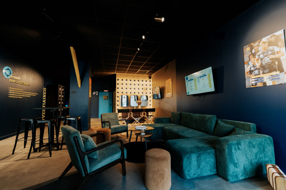 ABC Salles - DR - Quiz Room Valence, un lieu immersif où événements privées et pros prennent des allures de show collectif, transformant chaque événement en expérience ludique et mémorable au cœur de la Drôme.  