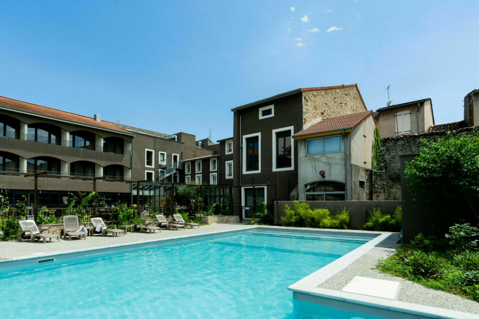 ABC Salles -  DR - Maison Chapoutier, à Tain-l’Hermitage, allie caves voûtées et espaces naturels pour séminaires, dégustations et team building, offrant un cadre unique mêlant terroir, convivialité et excellence viticole. 