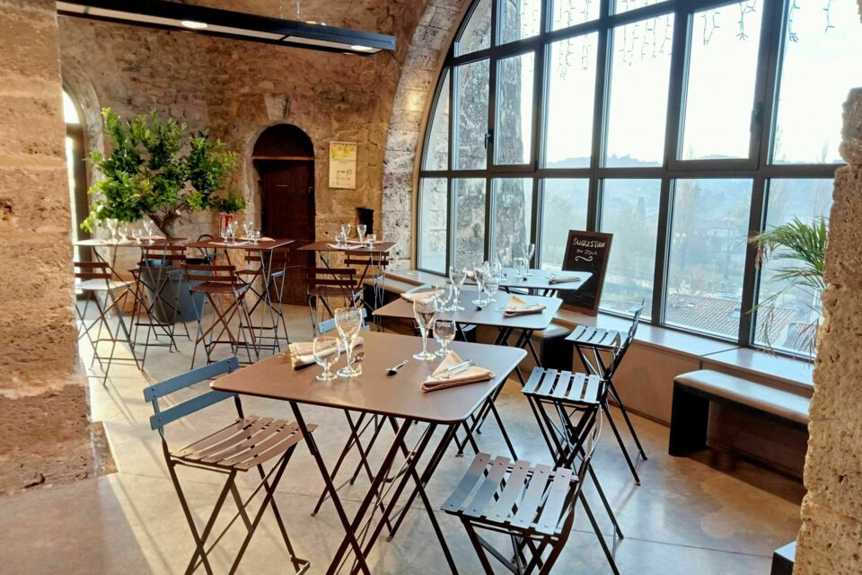 ABC Salles - DR - L’Orangerie du Château de Montéléger incarne l’authenticité préservée de la Drôme Provençale, offrant un cadre patrimonial et lumineux pour des réceptions d’exception. 