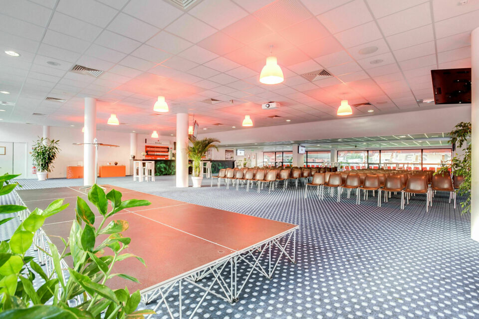 ABC Salles - DR - Au cœur du Morbihan, le FCL Stade de Lorient se réinvente comme un lieu d’exception pour vos événements professionnels, alliant espaces modulables, prestige sportif et cadre inspirant.