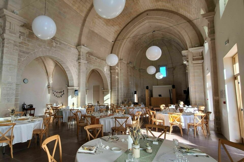 ABC Salles - DR - Le Couvent de Barbentane, doté d’une chapelle du XVIIᵉ siècle restaurée avec soin, offre un cadre unique et prestigieux pour accueillir événements festifs, professionnels ou artistiques.