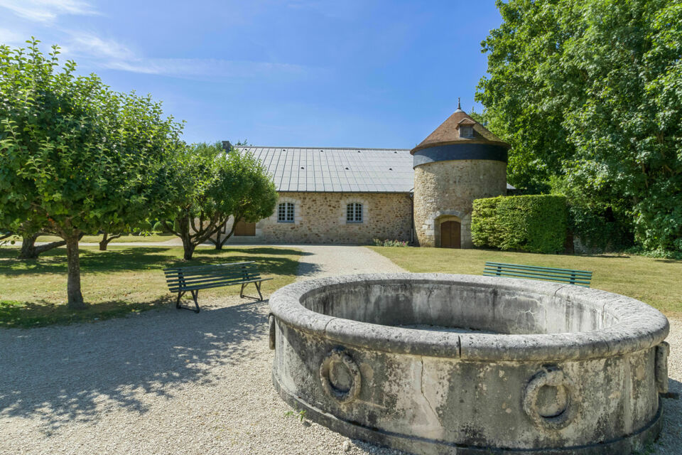 ABC Salles - DR - Écrin raffiné, idéal pour célébrer mariages ou séminaires dans une atmosphère historique, l’Orangerie du Château de La Motte-Tilly vous accueille pour célébrer un mariage, organiser un séminaire ou tout autre genre d'événement.   