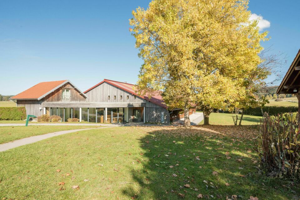 ABC Salles – DR - La Combe d’Abondance, nichée au cœur des Montagnes du Jura, propose un cadre nature et convivial pour organiser mariages, réceptions et fêtes entre proches en toute liberté.