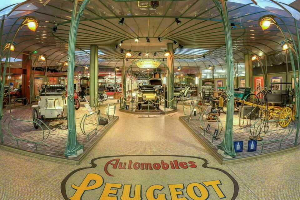 ABC Salles – DR - Le Musée de l’Aventure Peugeot transforme vos mariages et réceptions en événements spectaculaires, au cœur d’un lieu emblématique mêlant patrimoine industriel, modernité et grands espaces.