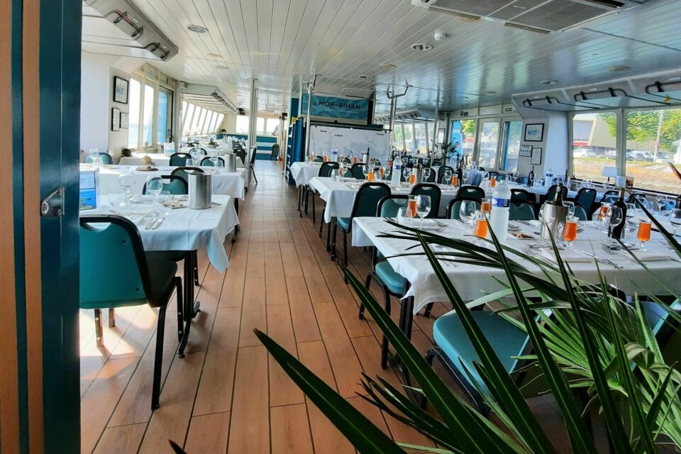 ABC Salles - DR - Bateau Restaurant Navix, un un cadre unique sur l’eau, entre gastronomie et horizon maritime, pour des réceptions élégantes et des instants chaleureux et conviviaux.&nbsp;