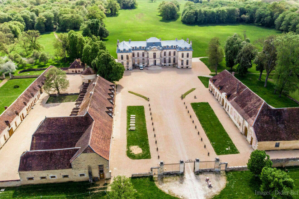 ABC Salles - DR -   la Grange et l’Orangerie du Château de Vaux à Fouchères offrent un cadre d’exception, authentique et raffiné, idéal pour accueillir vos événements festifs, professionnels comme privés, dans un décor chargé d’histoire.