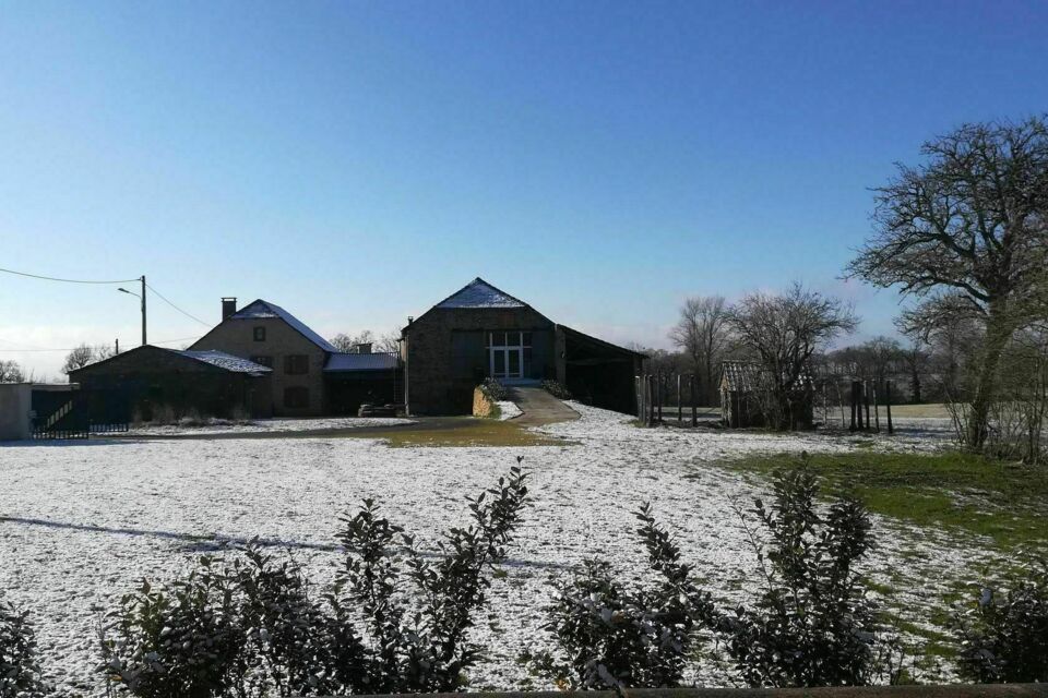 ABC Salles – DR - À deux pas d’Albi, Auberg-In revisite l’esprit grange dans une version contemporaine et chaleureuse, idéale pour des événements champêtres et modulables entre intérieur et plein air.