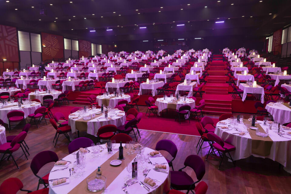 ABC Salles - DR -
Le Pasino de La Grande-Motte, doté d’un auditorium moderne et parfaitement équipé, offre un cadre prestigieux et convivial idéal pour accueillir un concert de bienfaisance.