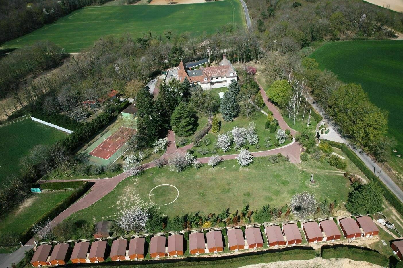 ABC Salles - Jouissant de grands espaces, le domaine de la Patulière est tout indiqué pour des célébrations nuptiales grand format.