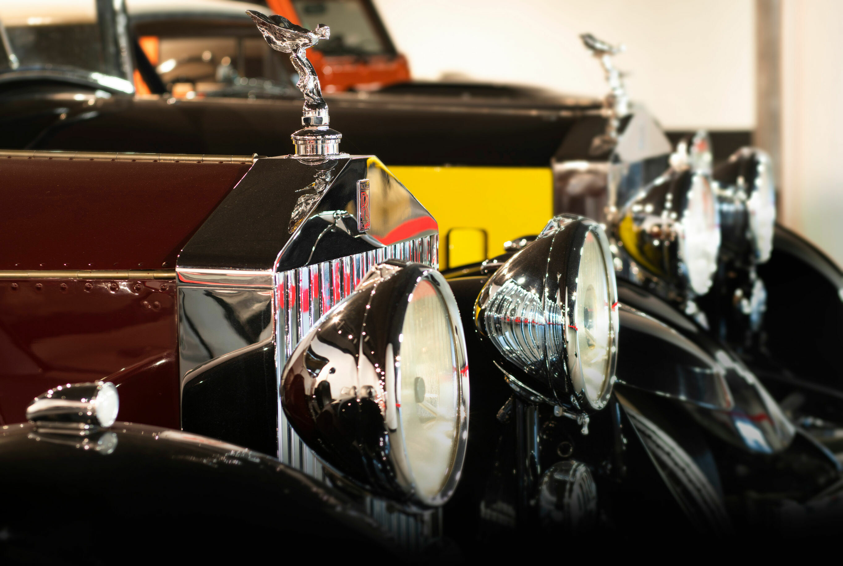 ABC Salles - le Car Museum Club, un lieu privé qui abrite des collections automobiles d'exception.
