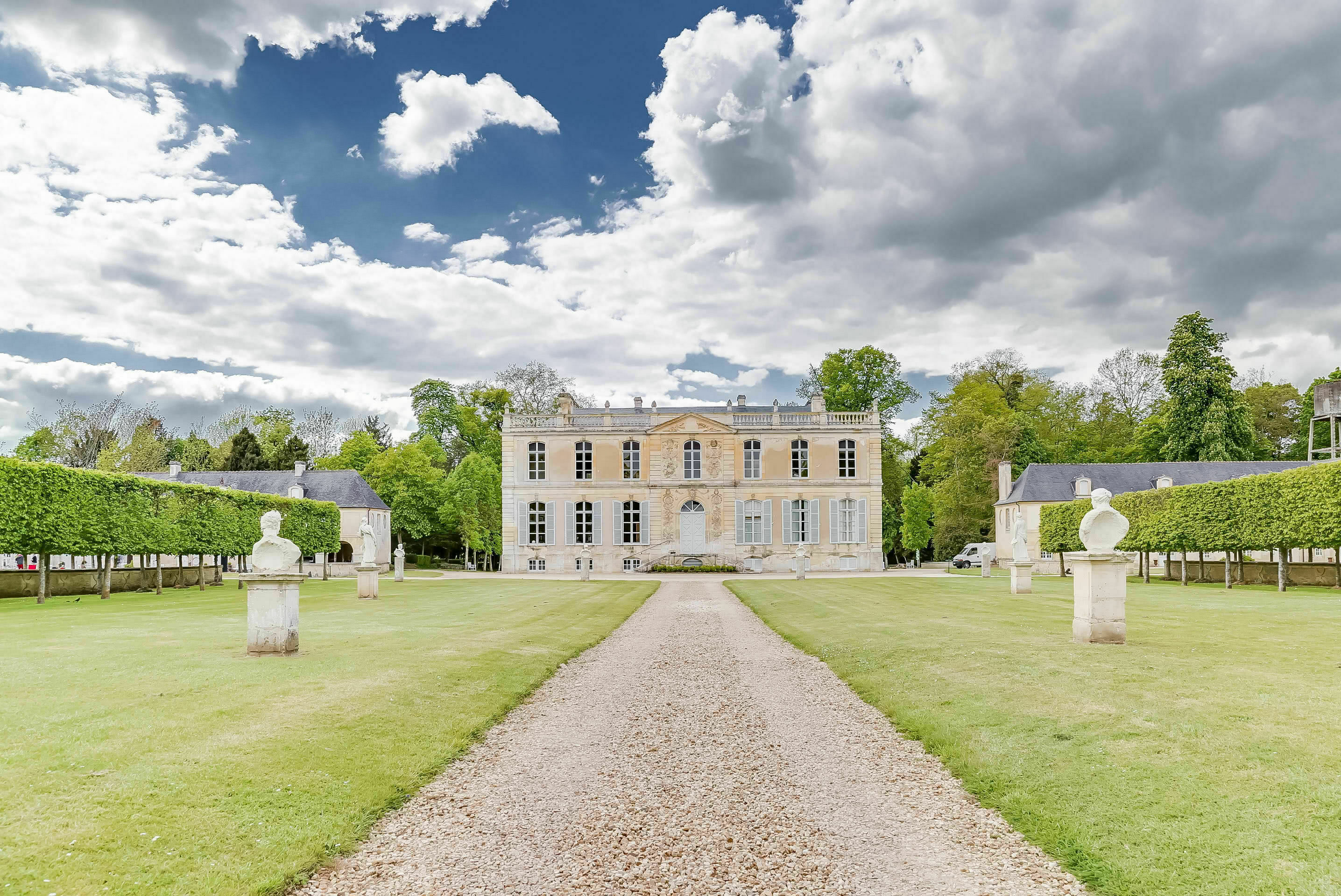 ABC Salles - Le Château de Canon accueille, de nos jours, manifestations culturelles, réceptions familiales et professionnelles.