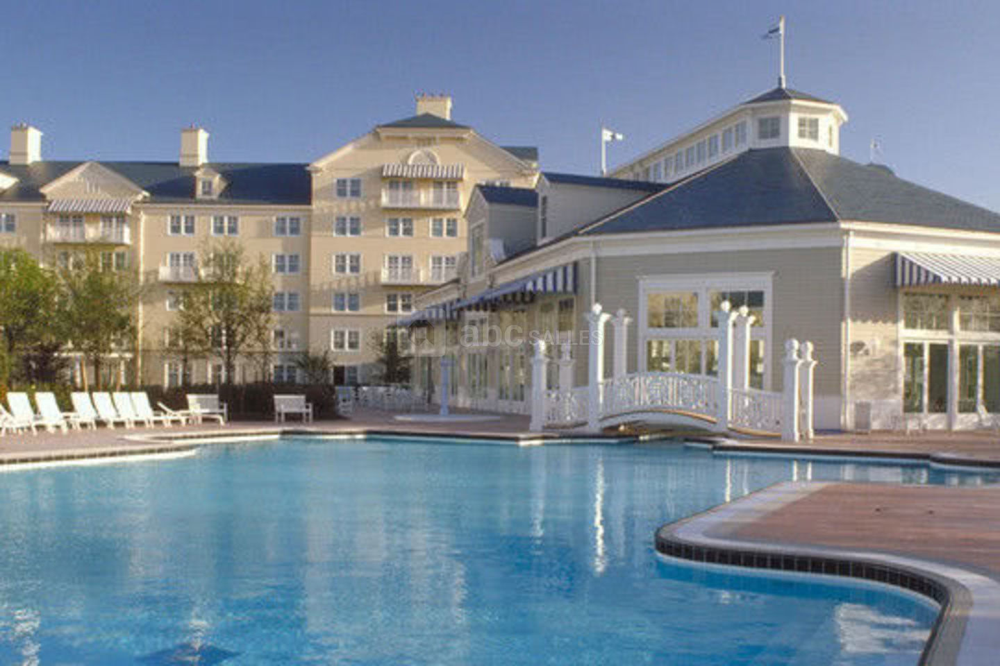 Disney's Newport Bay Club