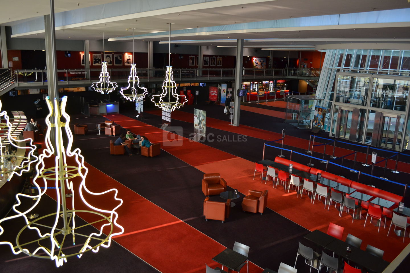 Ugc Ciné Cité Sqy Ouest Montigny Le Bretonneux UGC Ciné Cité SQY Ouest - ABC Salles