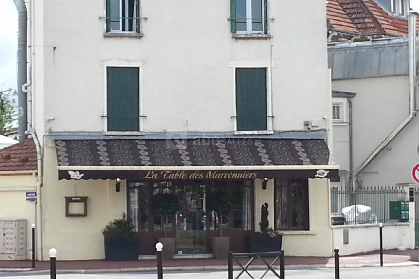 La Table des Marronniers