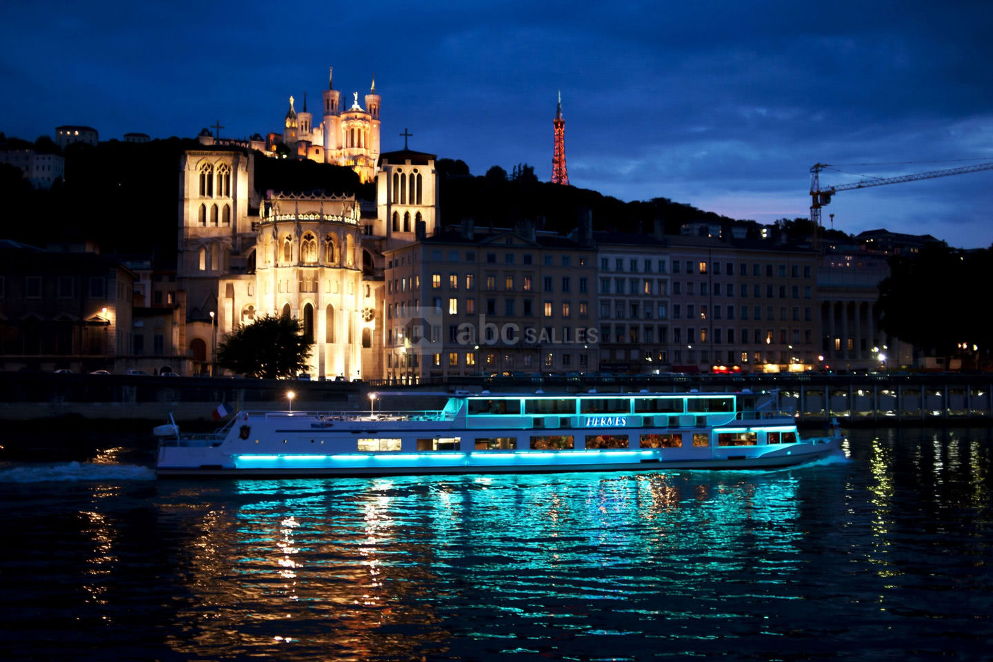 Bateau restaurant Hermes