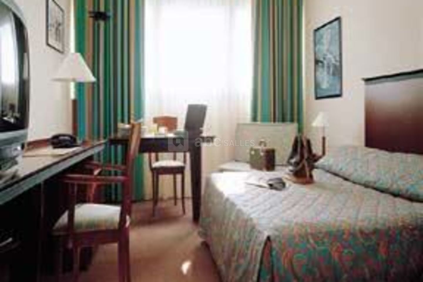Kyriad Prestige Joinville-le-Pont