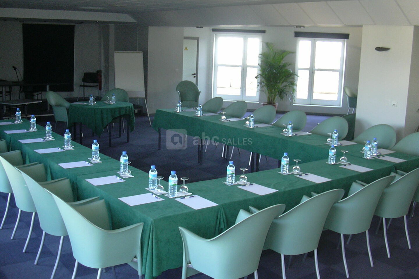 Hôtel Republique - Restaurant le Saint-émilion Inter Hôtel
