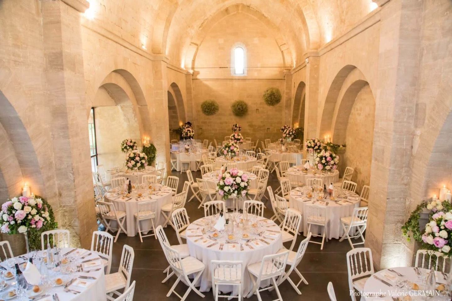 Abbaye SaintEusèbe de Saignon ABC Salles