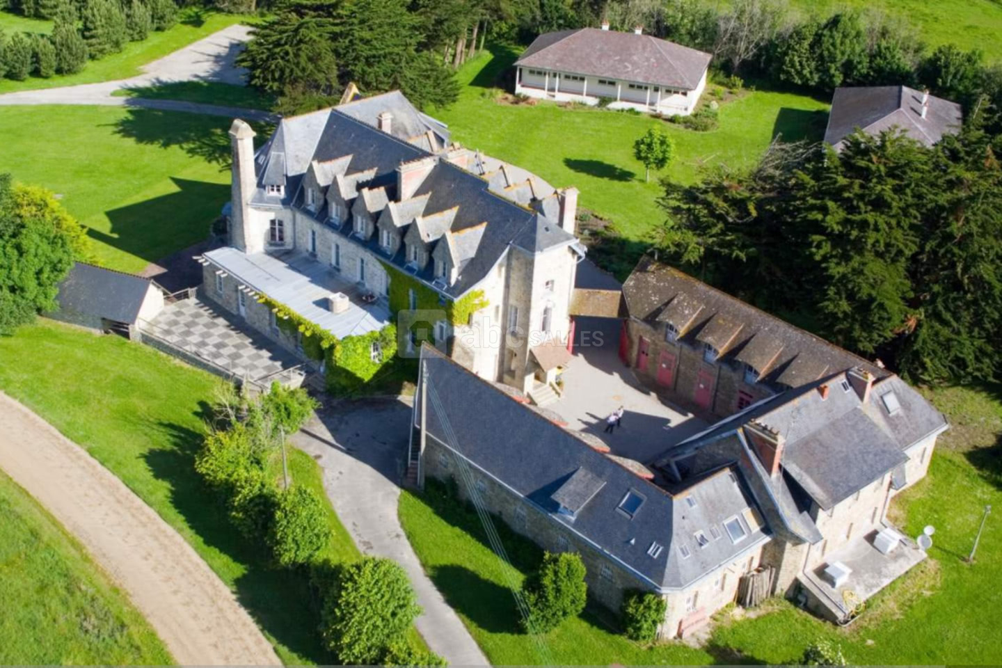 Château de Surville
