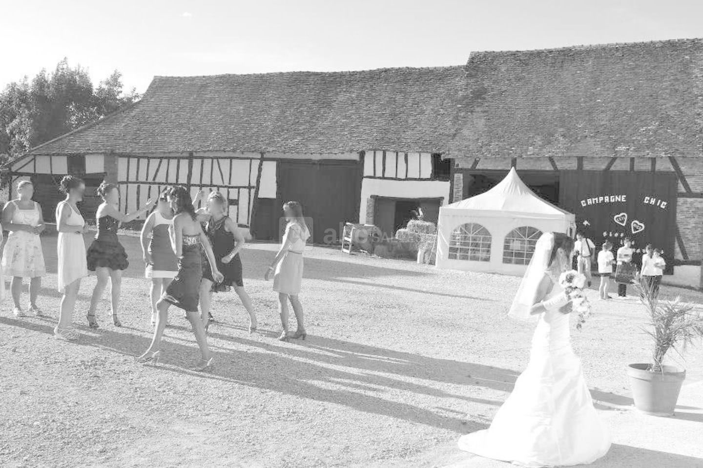 Les Maisons Blanches