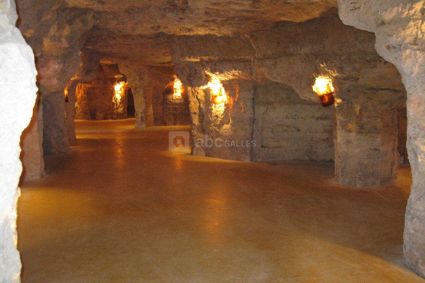 Cave de la Bonne Dame