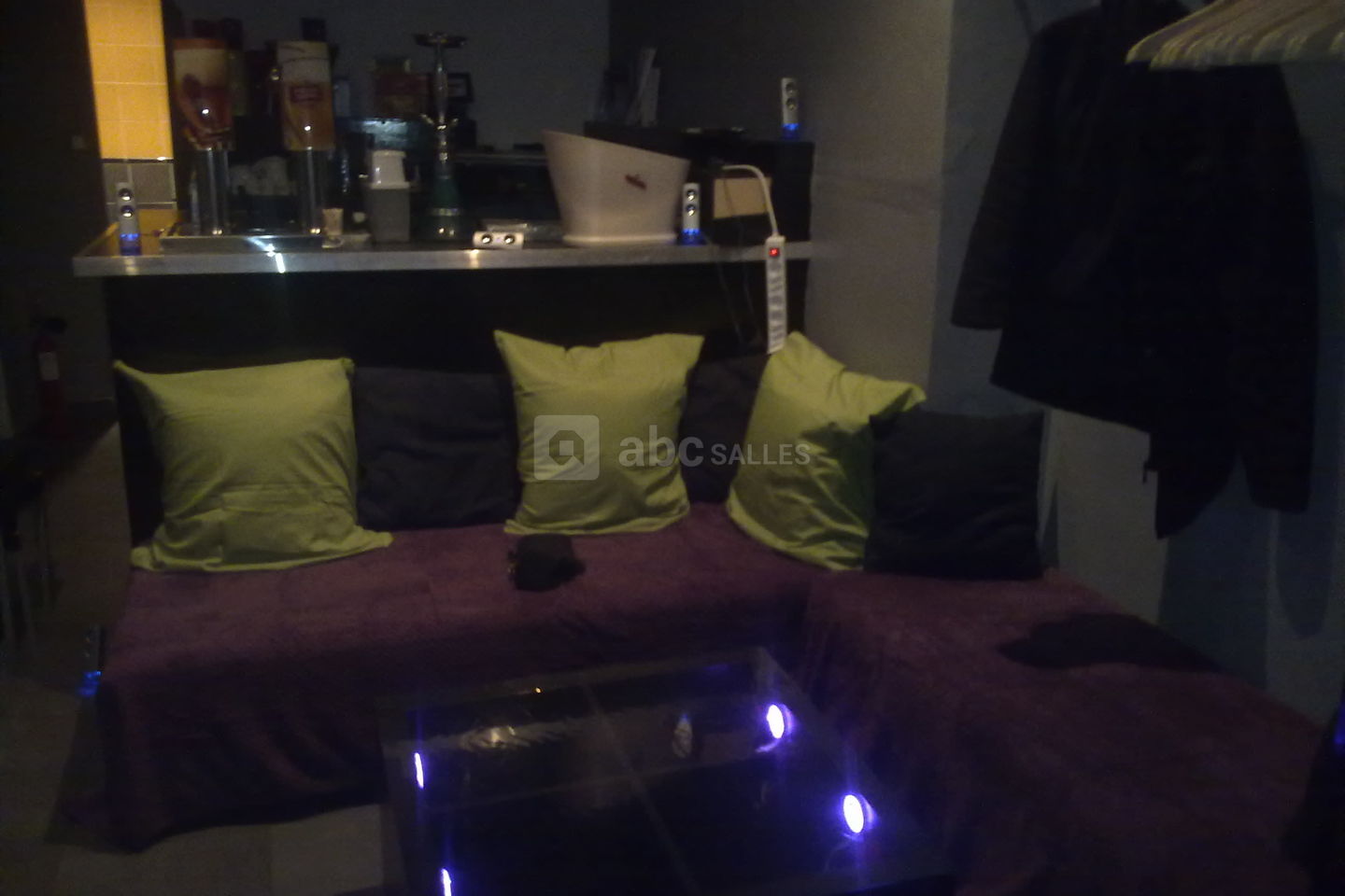 Le Party Rock Bar