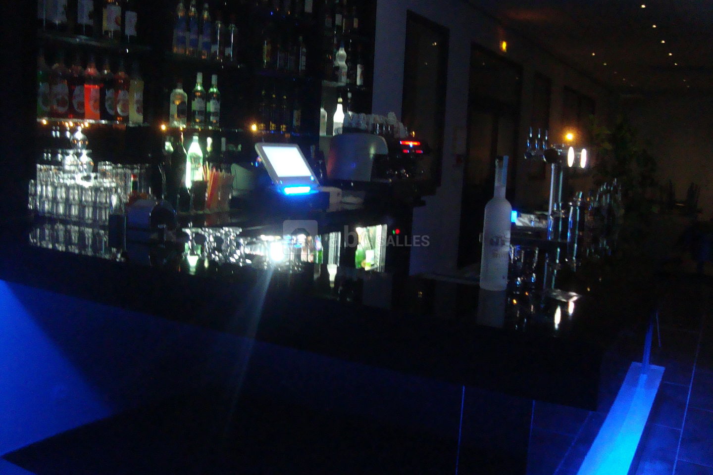 Phoenix Restaurant-Bar