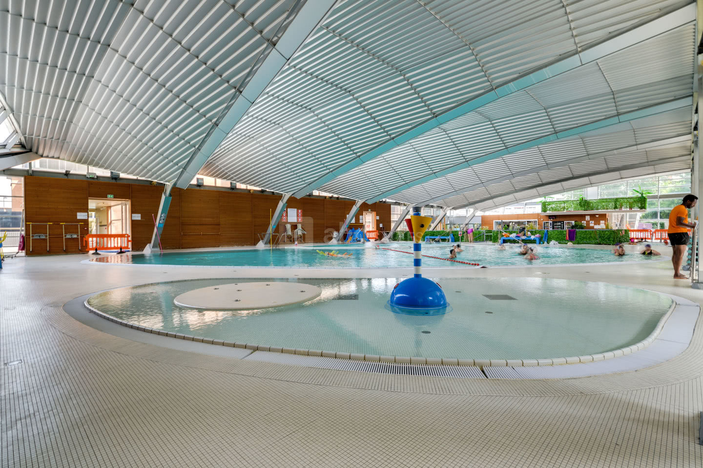 Les 10 Plus Belles Piscines à Paris