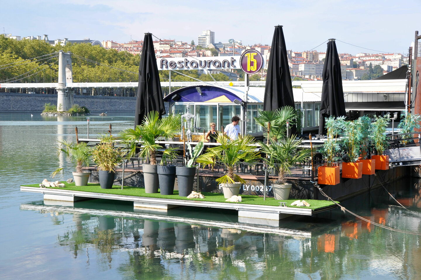Péniche le 15