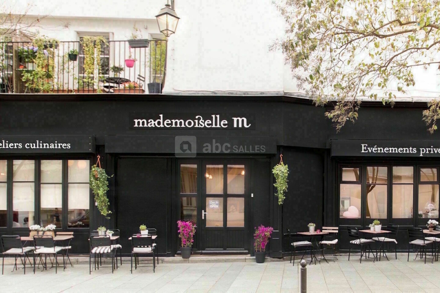 Mademoiselle M