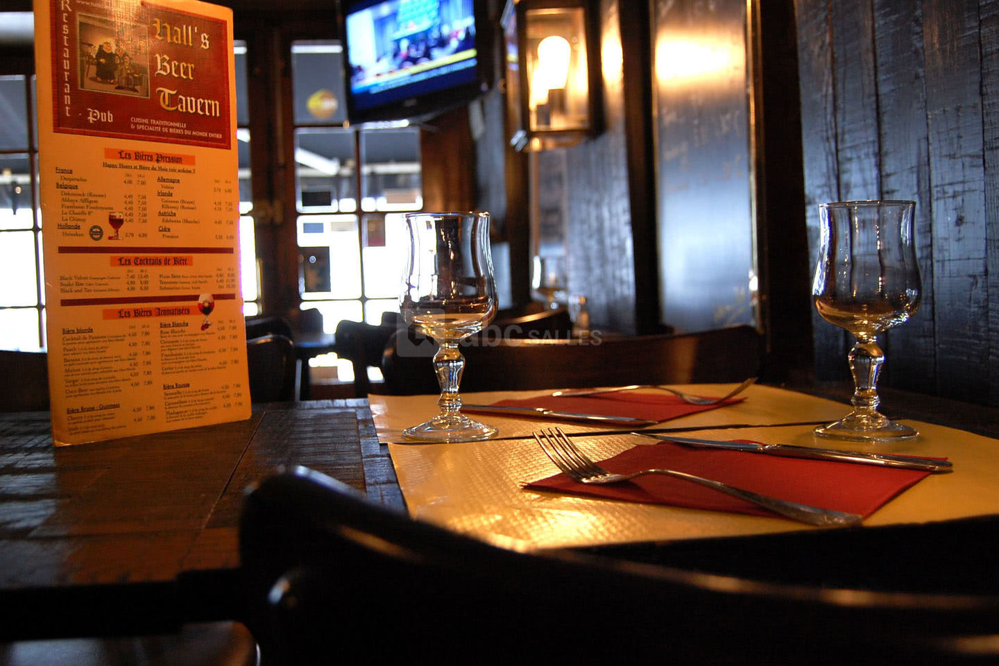 Hall's Beer Tavern