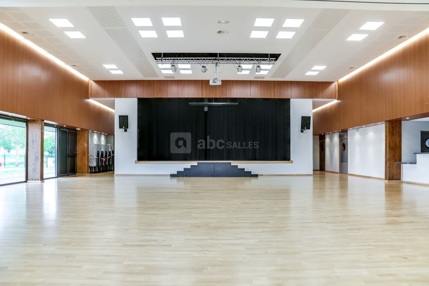 Salle Polyvalente de Saint Martin des Entrées